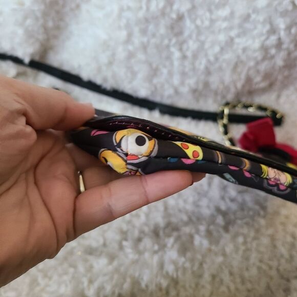 Betsey Johnson Emoji Mini Crossbody Purse with Bow 🌿 - Picture 3 of 8